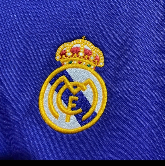 Real madrid full zipp sweater size xl - Picture 3 of 5